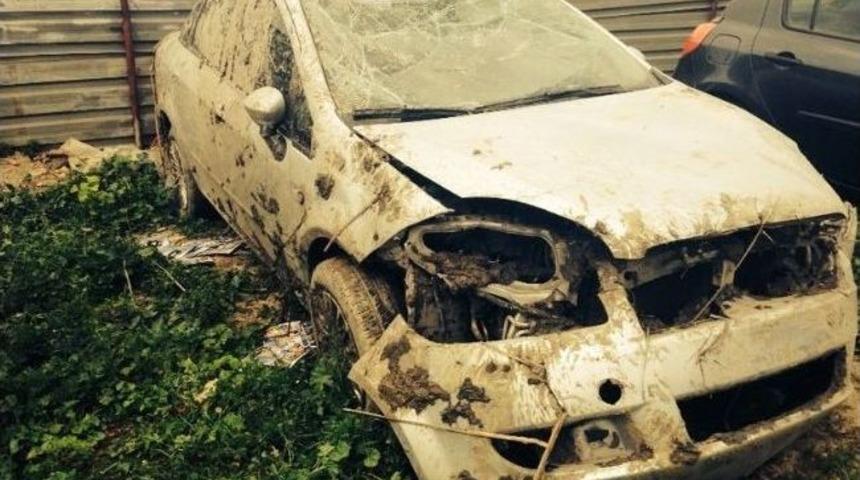 Magandalar Yol Kesti, Kazaya Neden Oldu