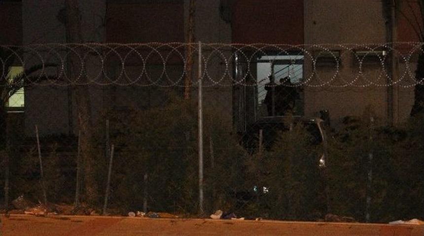 İzmir&rsquo;de Matbaaya Sahte Oy Pusulası Baskını