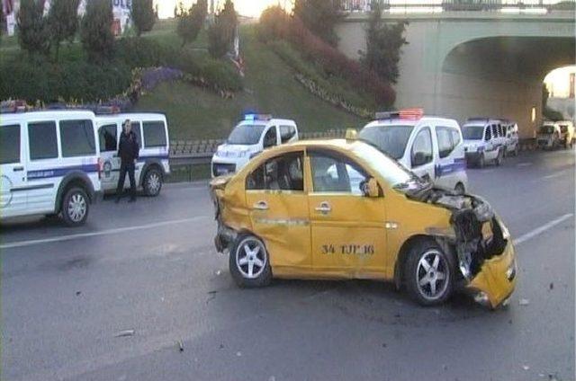 Alkollü Taksi Sürücüsü Polis Ekiplerini Peşine Taktı