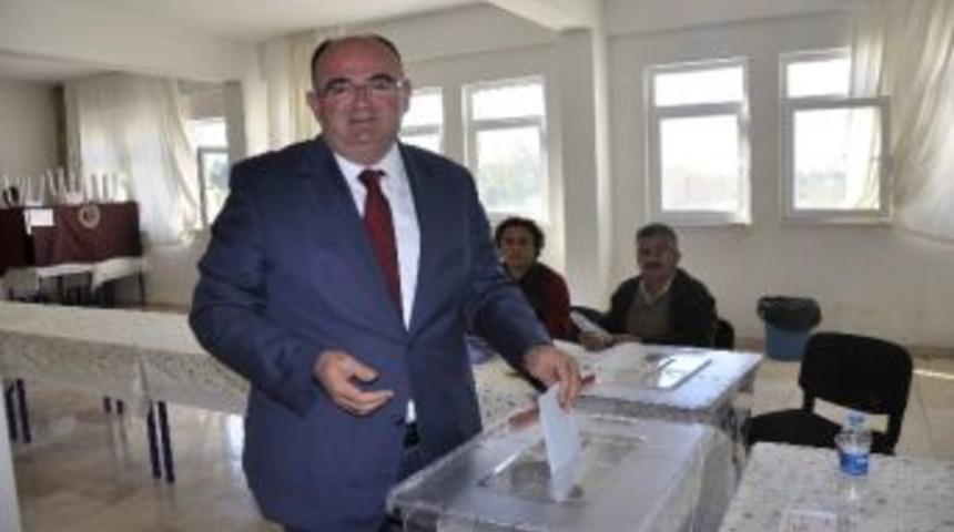 Ak Parti Adayı Barut, Oyunu Evrenseki&rsquo;de Kullandı