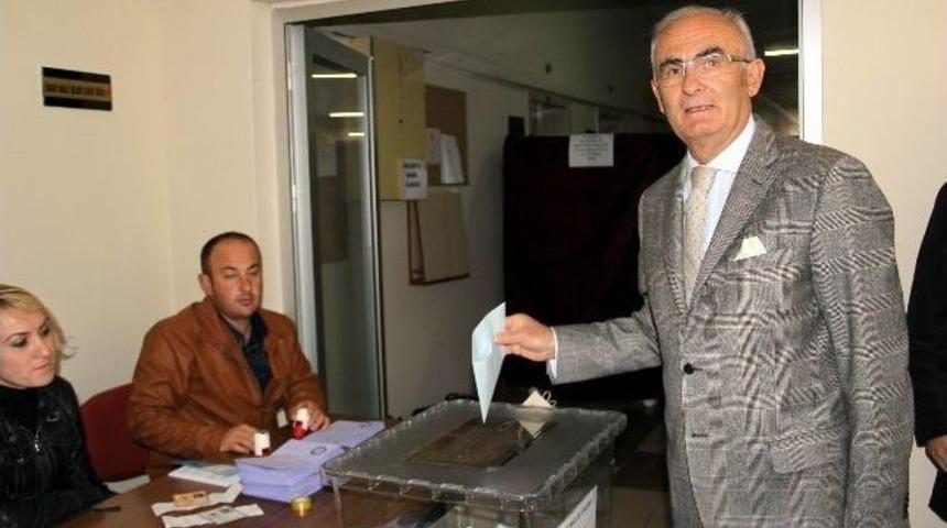 Başkan Yılmaz Oyunu Kullandı