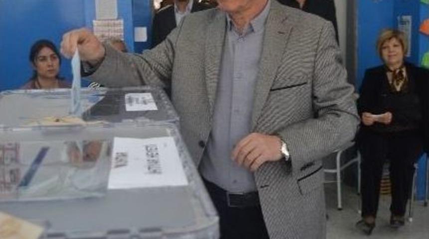 Cemil Şeboy Oyunu Kullandı