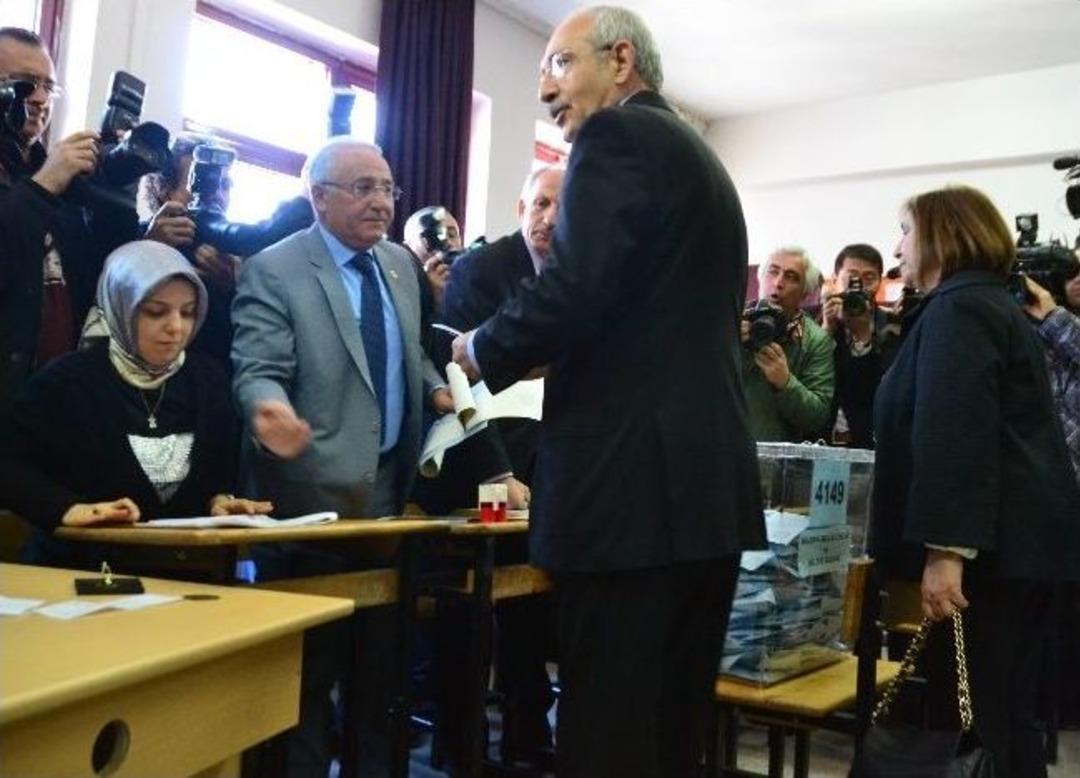 Kılı&ccedil;daroğlu, Oyunu &Ccedil;ukurambar Arjantin İlkokulu&rsquo;nda Kullandı