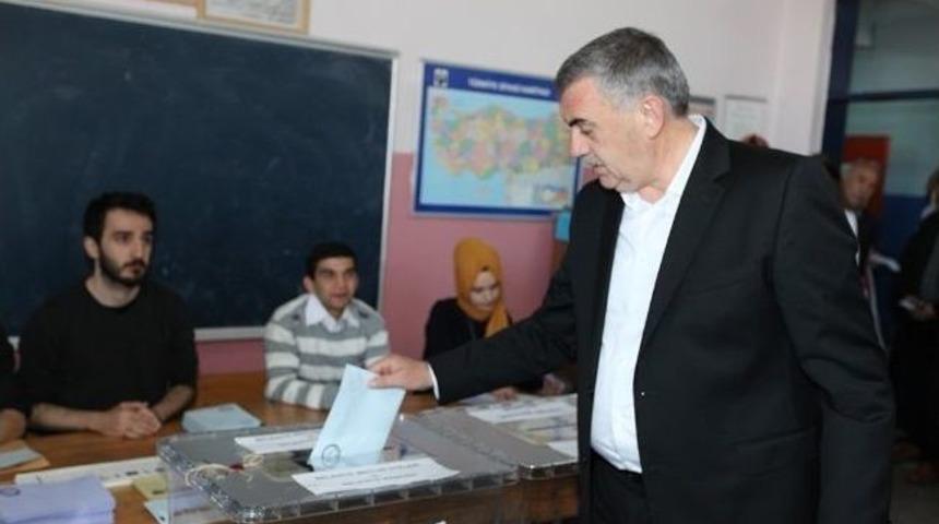 Başkan To&ccedil;oğlu Oyunu Serdivan&rsquo;da Kullandı