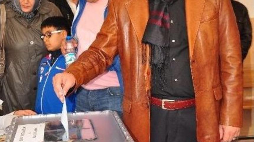 Ak Partili Tanrıverdi&rsquo;nin Oy Kullandığı Sandıktan Mhp'li Erg&uuml;n &Ccedil;ıktı