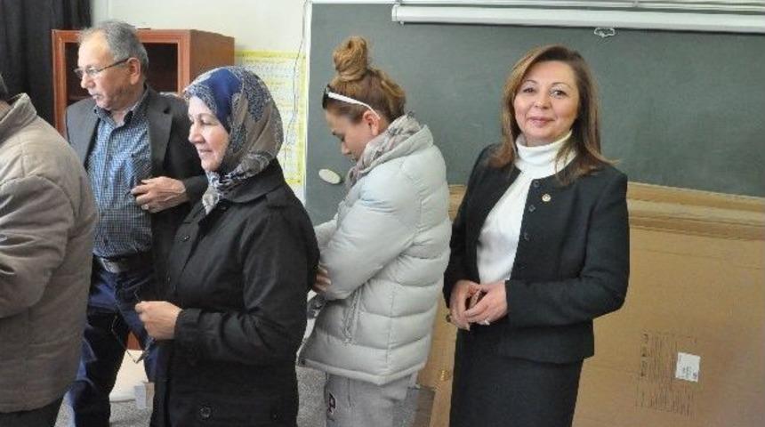 Milletvekili Can Oyunu Kullandı