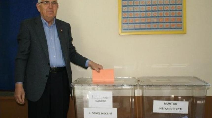 Chp&rsquo;li Başkan Adayı Kendisi İ&ccedil;in Oy Kullanamadı