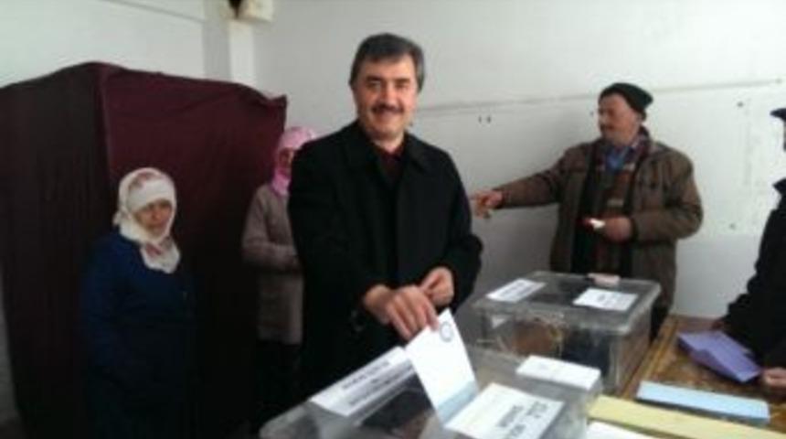 Hamarat, Oyunu Beldesinde Kullandı