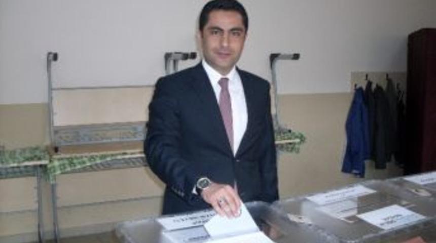 Ak Parti İl Başkanı Sunar Oyunu Kullandı