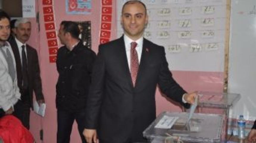 G&uuml;lay Oyunu Ahmet Erdoğan İlkokulunda Kullandı