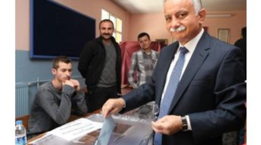 Başkan Karabağ Oyunu Kullandı