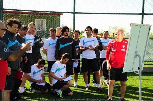 Uefa A Lisans Ve B Lisans Kurslarının İlk Etapları Tamamlandı