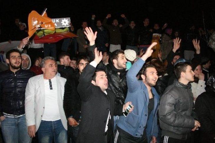 Başbakan Erdoğan Evinden Çıkarak Halkı Selamladı G5