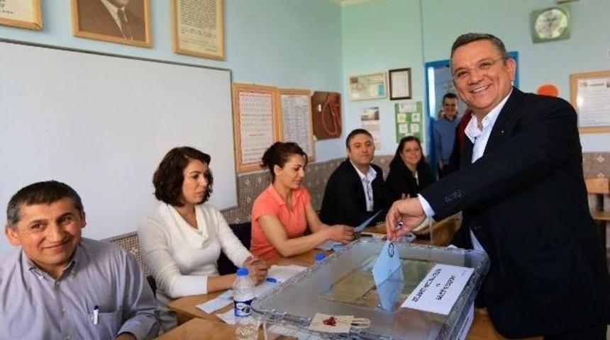 Kuşadası&rsquo;nda Belediye Meclis &Uuml;yeliği Se&ccedil;imi