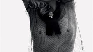 Kate Moss Love dergisine kapak kızı oldu!