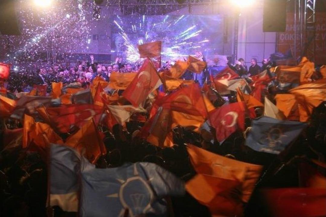 Bursa&rsquo;da Ak Parti Coşkusu