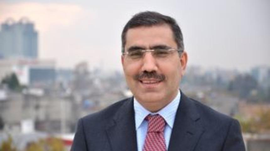 Y&uuml;reğir'de Mahmut &Ccedil;elikcan Yeniden Başkan Se&ccedil;ildi