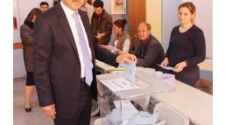 Seyhan'da Zeydan Karalar Başkan Se&ccedil;ildi