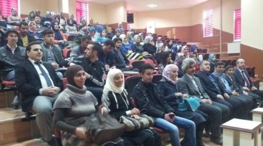 &Uuml;niversitede &lsquo;arap&ccedil;a&rsquo; Seminerleri Devam Ediyor