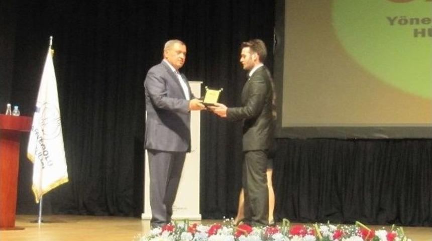 H&uuml;seyin &Ouml;zdilek &Uuml;niversiteli &Ouml;ğrencilerle Buluştu