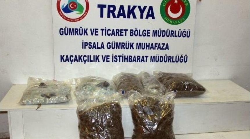 T&uuml;rkiye&rsquo;ye Girerken 21 Kilo Esrarla Yakalandı