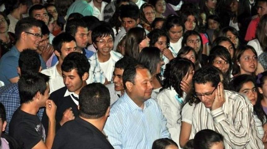 &Ccedil;ine, Başkan Din&ccedil;er İle Devam Kararı Aldı