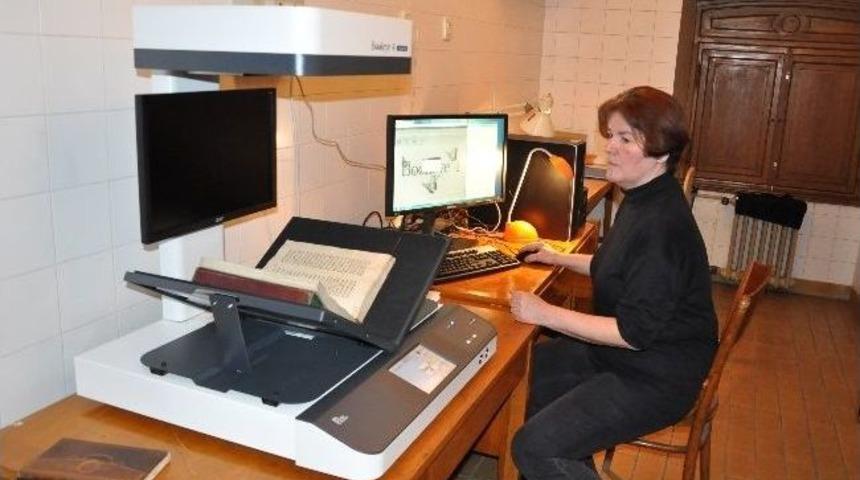 Macar Bilimler Akademisi K&uuml;t&uuml;phanesi&rsquo;ndeki El Yazması Eserler Dijital Ortama Aktarılıyor