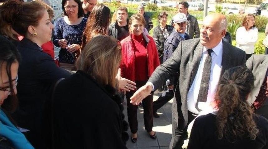 Belediye Personelinden Başkana Davul Zurnalı Karşılama