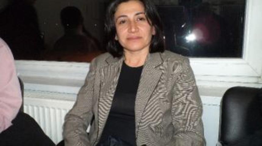 Varto Belediye Başkanlığını Sabite Ekinci Kazandı