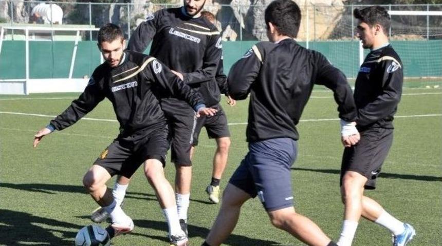 Kozlu Belediyespor, Sultangazispor Ma&ccedil;ı Hazırlıklarına Başladı