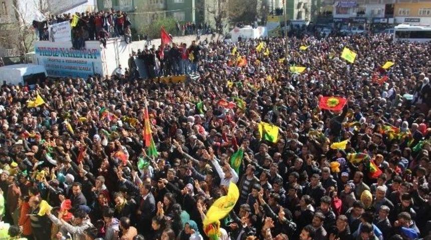 Ahmet T&uuml;rk Se&ccedil;im Zaferini Mardinlilerle Kutladı