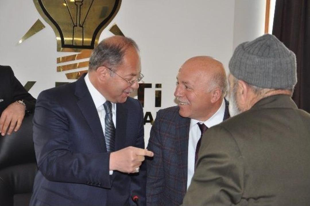 Ak Parti Erzurum İl Başkanlığında Se&ccedil;im Sonucu Değerlendirme Toplantısı