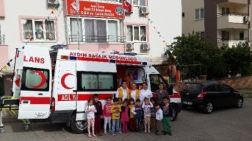 Nazillili Minikler Ambulansı Tanıdı