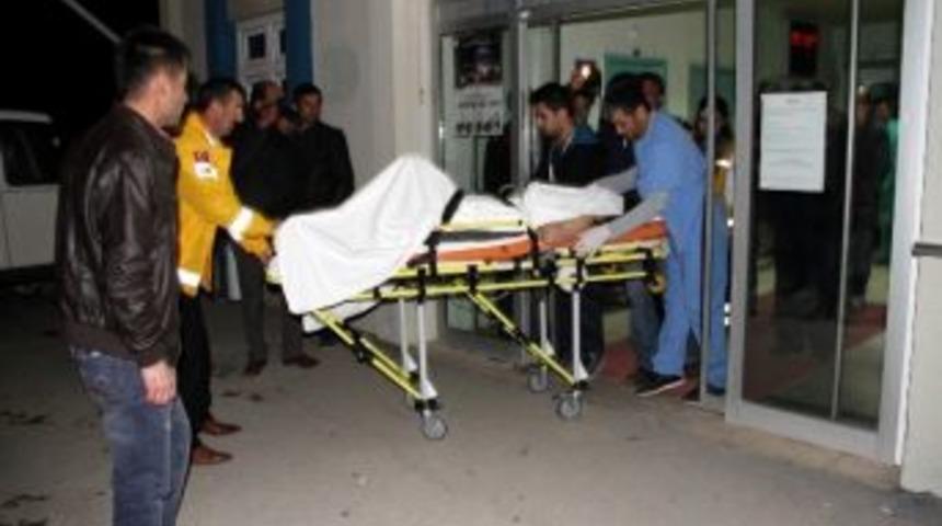 Suşehri&rsquo;nde Gen&ccedil; Kız G&ouml;ğs&uuml;nden Vuruldu