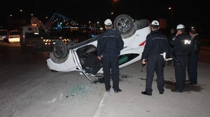 Doğum İ&ccedil;in Hastaneye Giderken Kaza Yaptılar