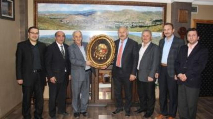 Bayburt Sivil Toplum Platformu&rsquo;ndan Belediye Başkanı Polat'a Ş&uuml;kran Ziyareti