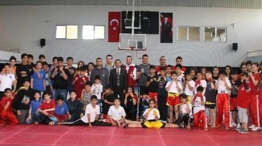 Wushu İl Se&ccedil;melerine 105 Sporcu Katıldı