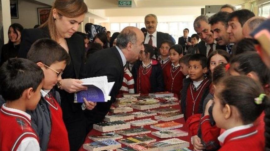 G&uuml;m&uuml;şhane&rsquo;de K&uuml;t&uuml;phane Haftası Kutlandı