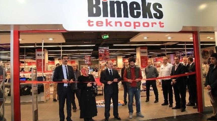 Bimeks 117. Mağazasını Beylikd&uuml;z&uuml;&rsquo;nde A&ccedil;tı