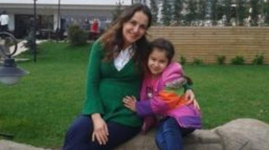 112 Sağlık G&ouml;revlisi Gen&ccedil; Kadın 3 G&uuml;nd&uuml;r Yaşam M&uuml;cadelesi Veriyor