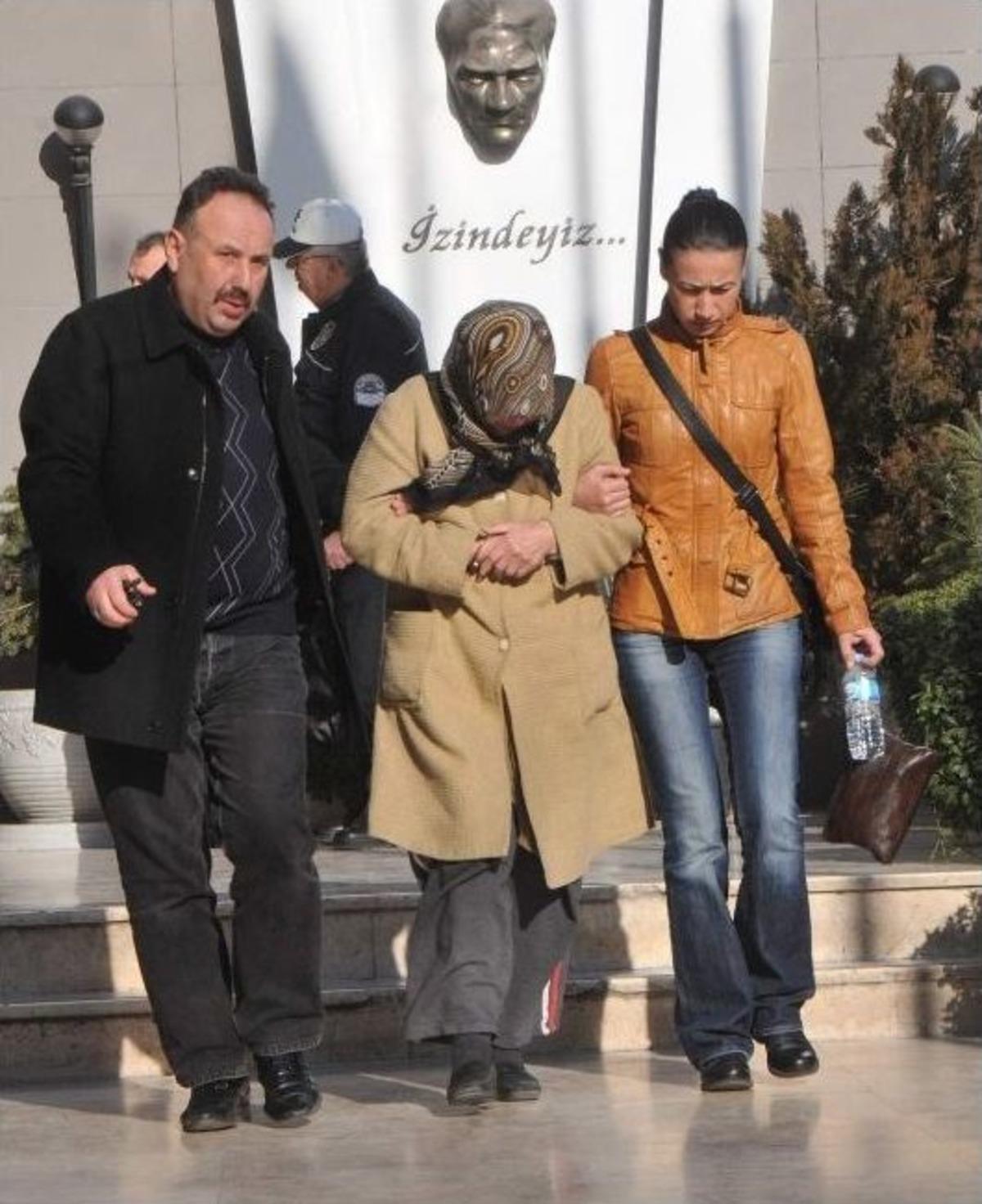 Torununun Sevgilisini &Ouml;ld&uuml;ren Anneanneye M&uuml;ebbet Hapis Talebi