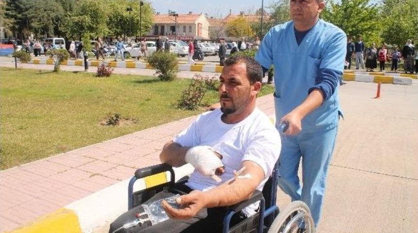 Parmağı Kopan Hurdacının İmdadına Ambulans Helikopter Yetişti