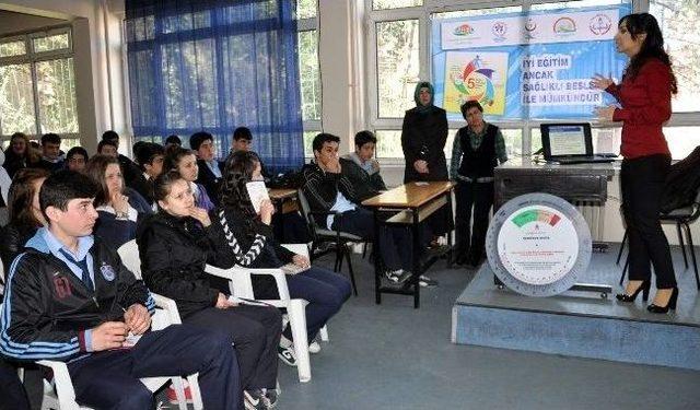 Öğrencilere, 'sağlıklı Beslenme' Konulu Seminer