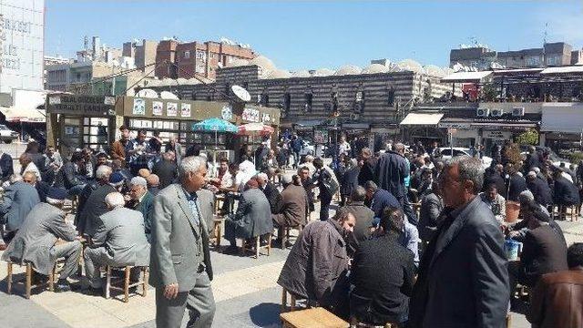 Hava Sıcaklığının Artması Vatandaşları Parklara Yönlendirdi