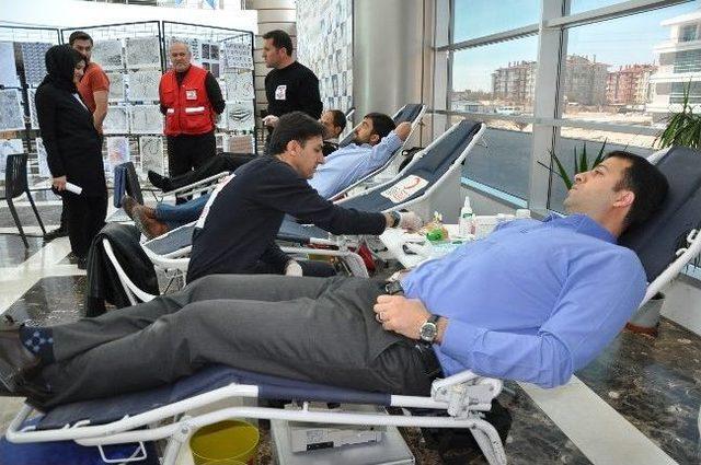 Kto Karatay &Uuml;niversitesi nden Kan Bağışına Destek 1