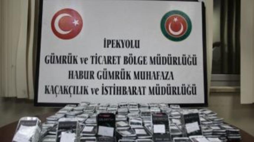 Habur'da Bin 129 Adet Ka&ccedil;ak Cep Telefonu Ele Ge&ccedil;irildi