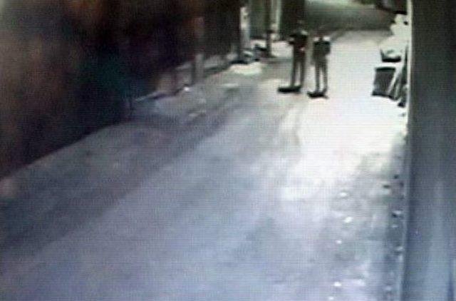 Hırsızlar, Çaldıkları Eşyaları Geri Getirdi 2