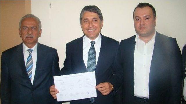 Kırıkhan Belediye Başkanı Yavuz Mazbatasını Aldı 1