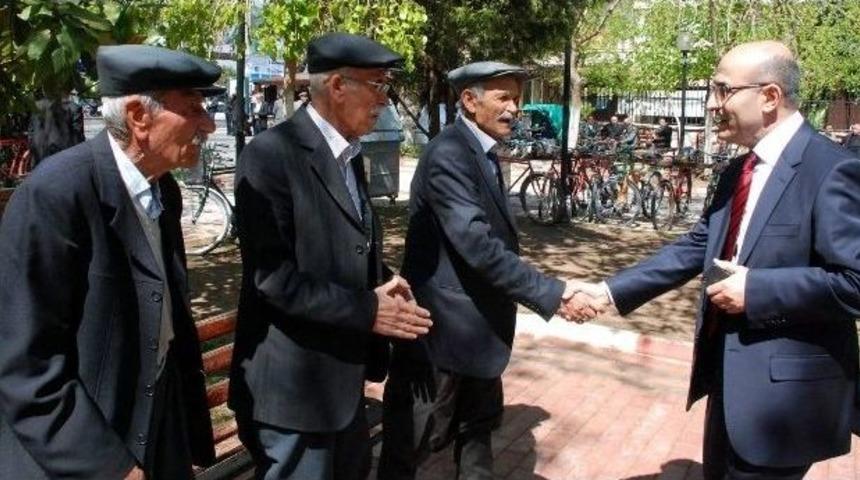 Vali Demirtaş, Vatandaşlarla Parkta Buluştu