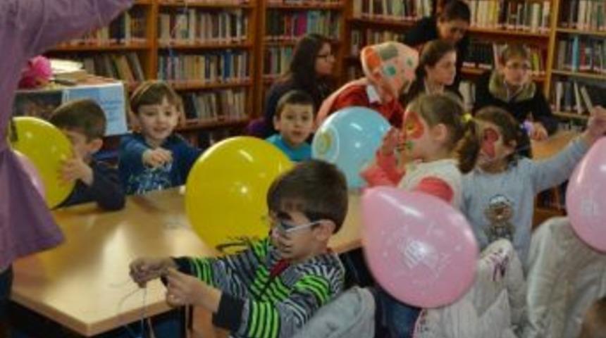 K&uuml;t&uuml;phaneler Haftası Gelibolu'da Kutlanıyor